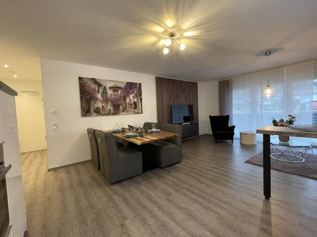 Exklusive Wohnung Zentral Mit Grossem Balkon Losheim Εξωτερικό φωτογραφία